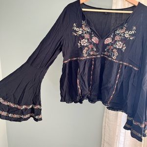 American Eagle Flowy Top